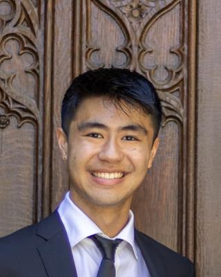 Matthew Akuzawa headshot photo