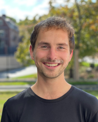 Matthias Weigand Job Market headshot photo