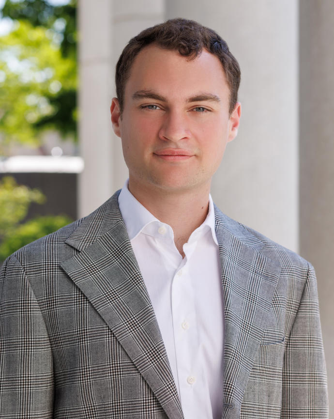 Jake Carlson headshot photo